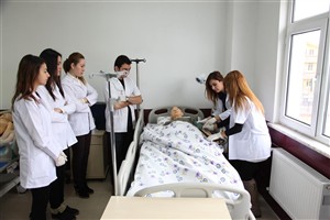 YAŞLI BAKIMI PROGRAMI TEKNİK ODA VE UYGULAMALARI