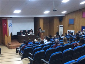 Kariyer Günlerinde Mezun-Öğrenci Buluşması Gerçekleştirildi