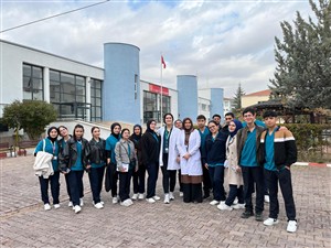 Yaşlı Bakımı Programı öğrencileri Aksaray A. Kadir Üçyıldız Huzurevi sakinleri ile bir araya geldiler. 