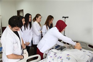 YAŞLI BAKIMI PROGRAMI TEKNİK ODA VE UYGULAMALARI